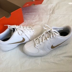 Nike Musique VI SL Womens Shoes